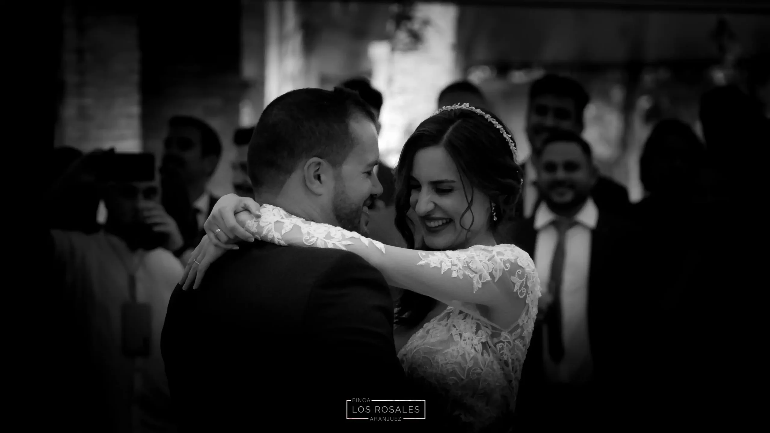 Marido y mujer bailando
